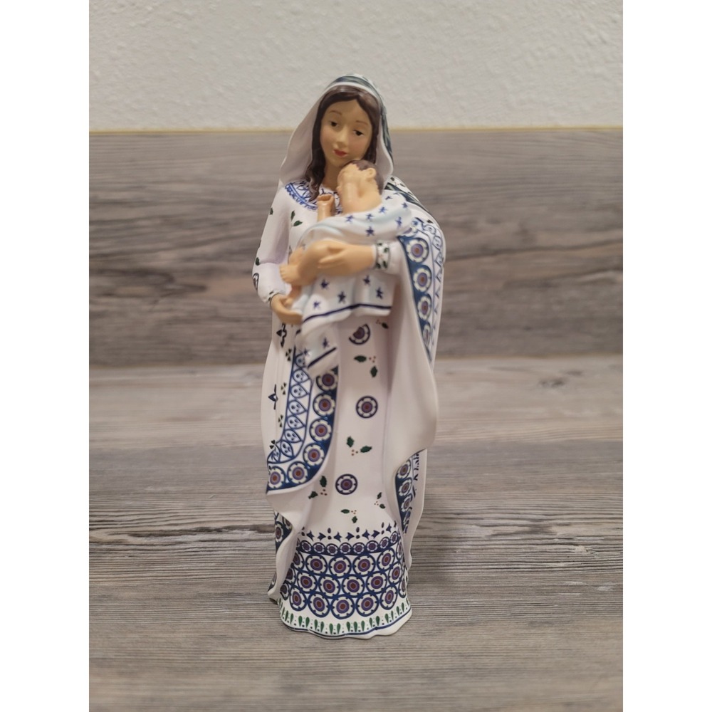 Hawthorne village "Mary and Baby Jesus" Resin excellent condition silent night